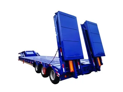 รถพ่วงพื้นต่ำคอห่านแบบถอดได้ 3 เพลา 70 ตัน